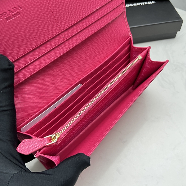 プラダ財布コピー素材ディテール